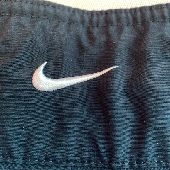 NIKE Shorts Navy Blue, size Small - Picture 3 of 11